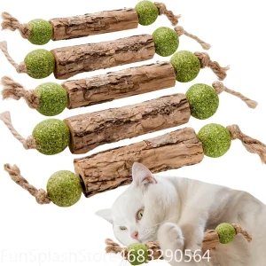 Natural Silvervine Matatabi Cat Chew Stick